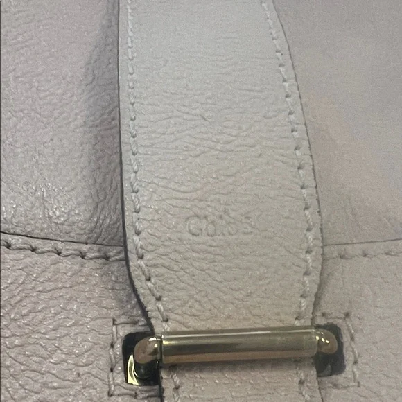 Elegant Cream Leather Chloe Shoulder Bag - Picture 2 of 6